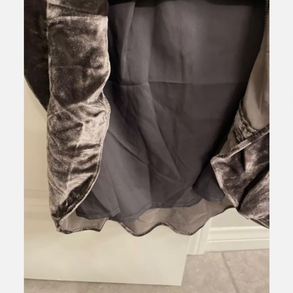 MADEWELL Gray Velvet Ruffle Edge Skirt Size 4 - Picture 5 of 6